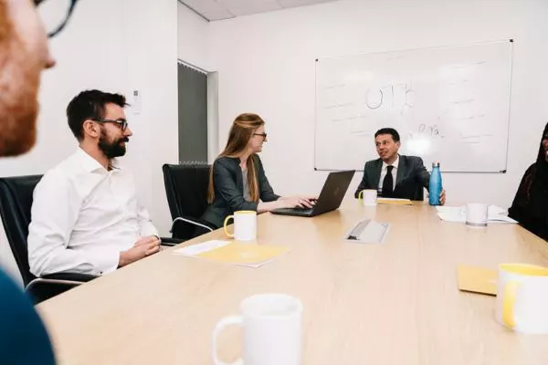 Equipe OTB em reunião