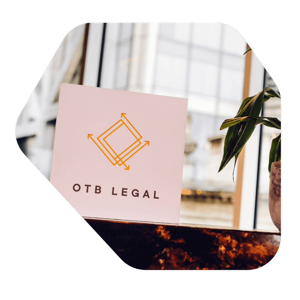 میز پر OTB لیگل برانڈڈ سائن۔ ILR 10 سال طویل رہائش OTB قانونی