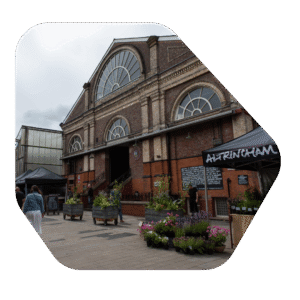 Marché d'Altrincham. Avocat en immigration à Altrincham